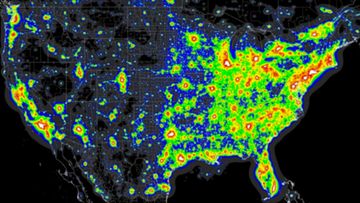 A map visualizing light pollution in the US. Significant areas of Southern and Eastern Oregon are shown to have very low levels of light pollution.